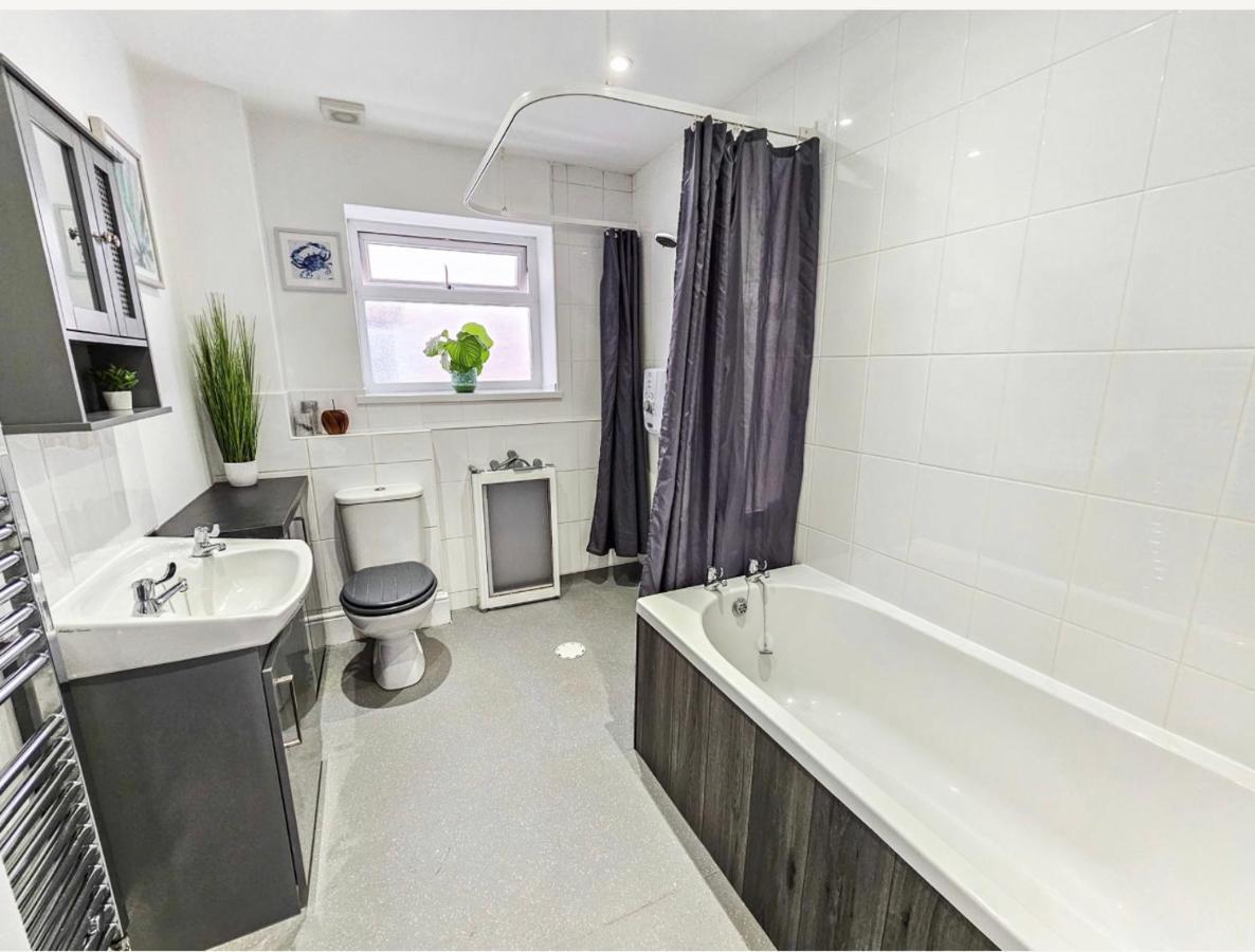 Two Bedroom Detached Modern Bungalow Close To Plymouth Argyle Fc Exterior foto